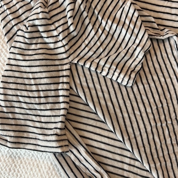 BCBG Maxazria B&W 🖤🤍 Striped Racerback Tank - Picture 6 of 8